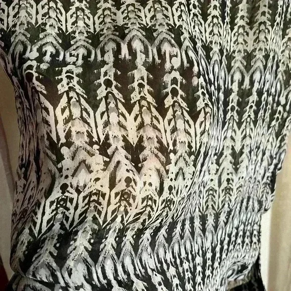 H&M blouse - Picture 3 of 3
